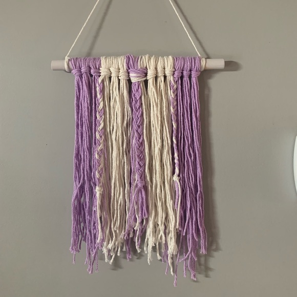 Wall hangers - Picture 2 of 3